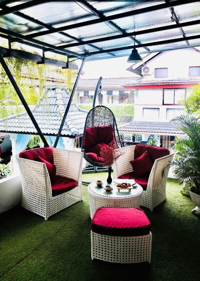 Raintree Boutique Villa & Gallery Yogyakarta Exterior photo