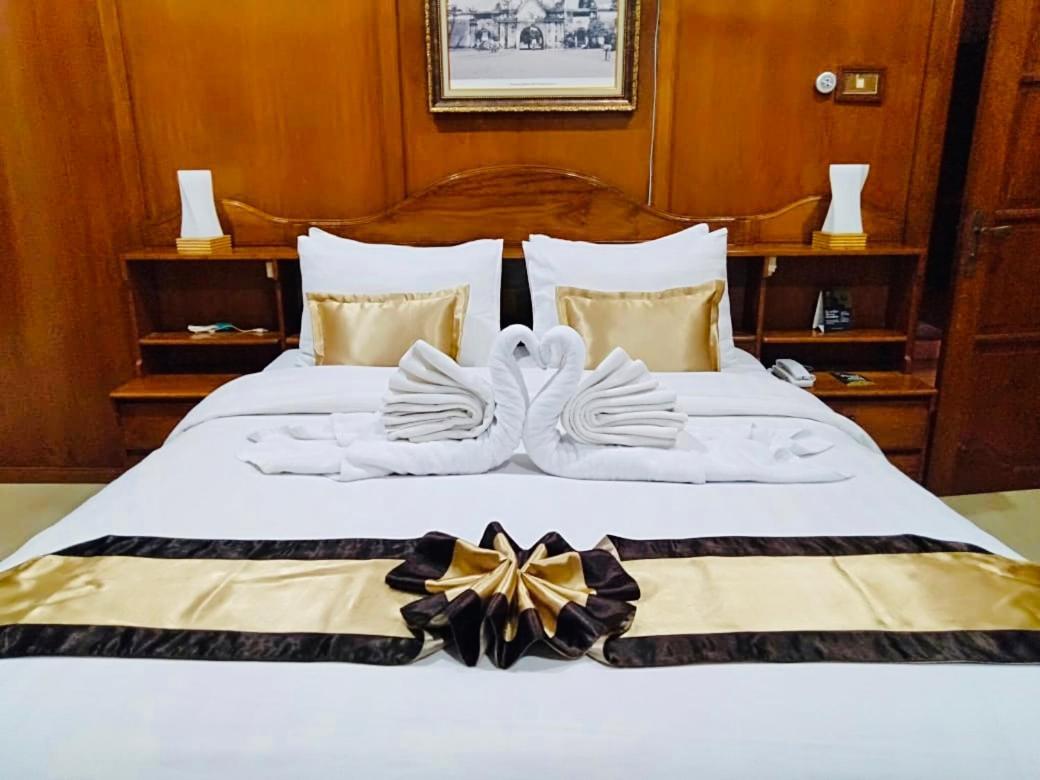 Raintree Boutique Villa & Gallery Yogyakarta Exterior photo