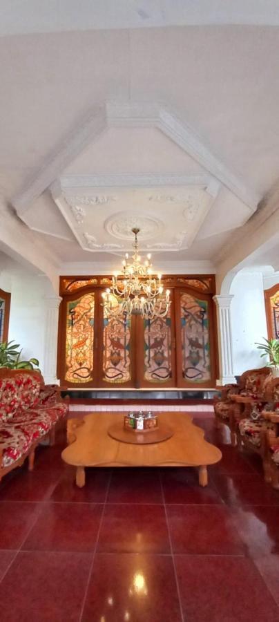Raintree Boutique Villa & Gallery Yogyakarta Exterior photo