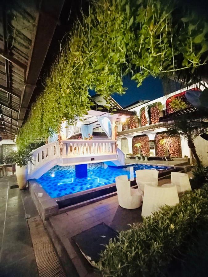 Raintree Boutique Villa & Gallery Yogyakarta Exterior photo