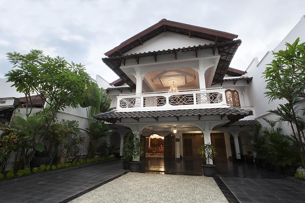 Raintree Boutique Villa & Gallery Yogyakarta Exterior photo