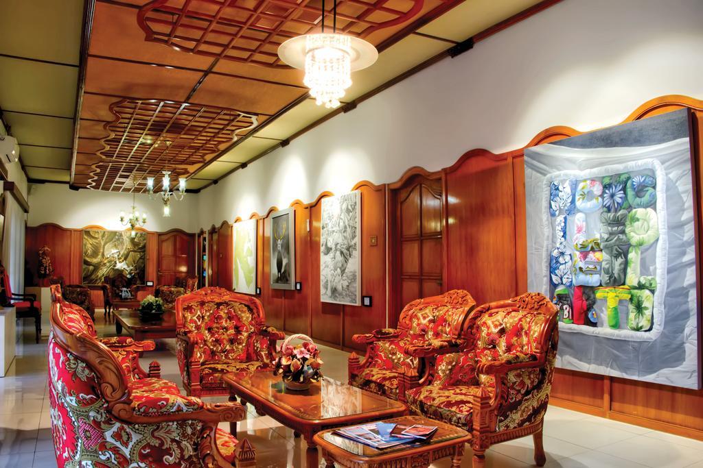 Raintree Boutique Villa & Gallery Yogyakarta Exterior photo